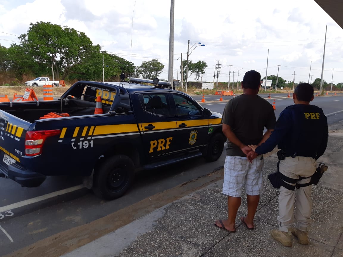 Homem com mandado de prisão em aberto é preso pela PRF na BR 316