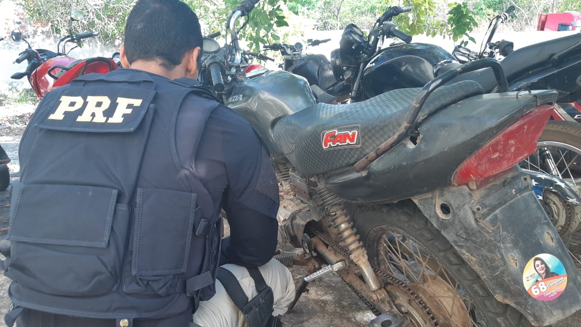 Veículo recuperado pela PRF