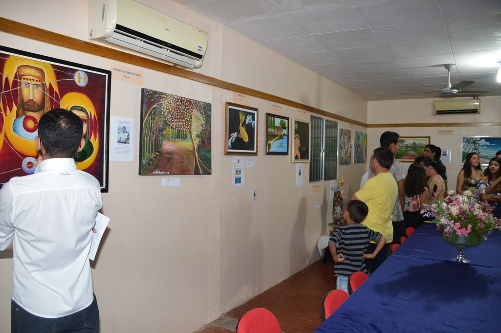Exposição permanece até sábado na Alerp