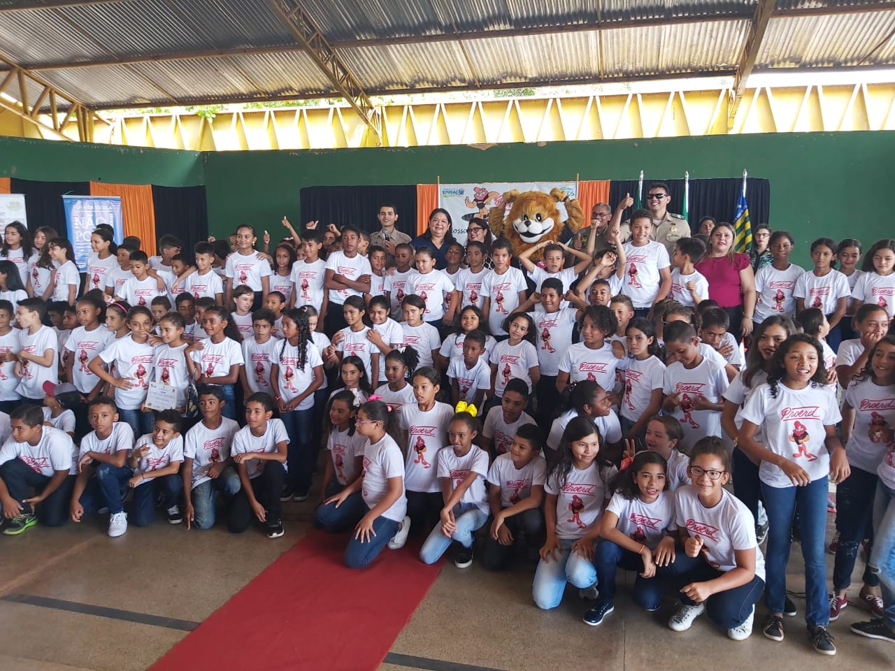 Prefeitura e PM realizam formatura  do PROERD para 470 alunos de Altos