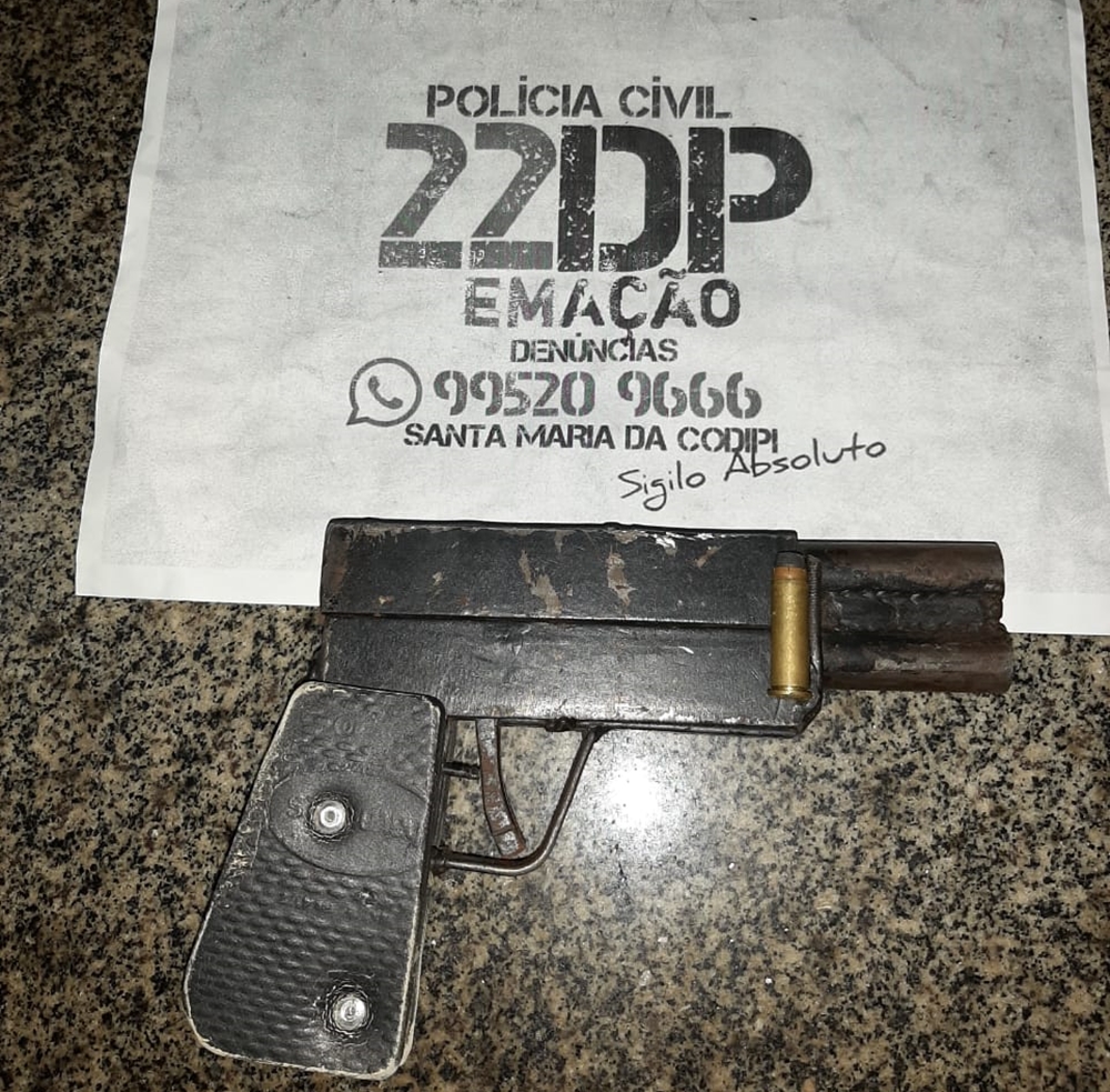 Arma apreendida com o acusado na Santa Maria
