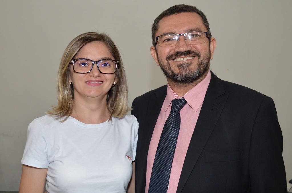 Padre Walmir não abre mão do nome de Maria Santana como vice