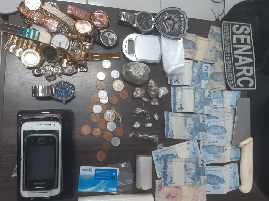 Material apreendido na operação policial
