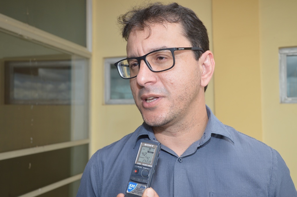 Procurador alerta para sanções direcionadas aqueles que descumprirem o decreto
