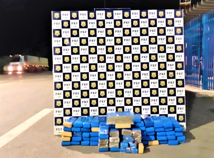 PRF apreende 100 quilos de maconha 