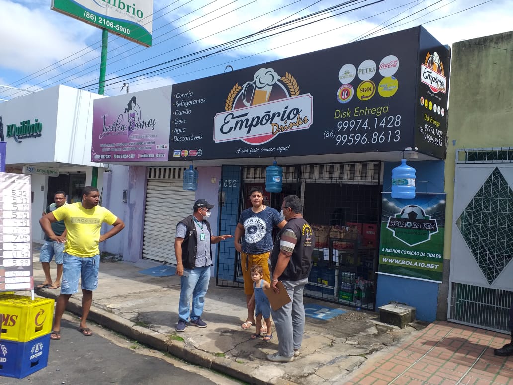 Estabelecimento é fechado em ação da polícia