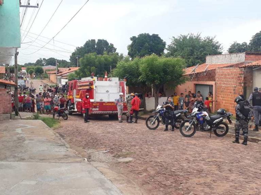 Bombeiros atenderam a ocorrência em Timon