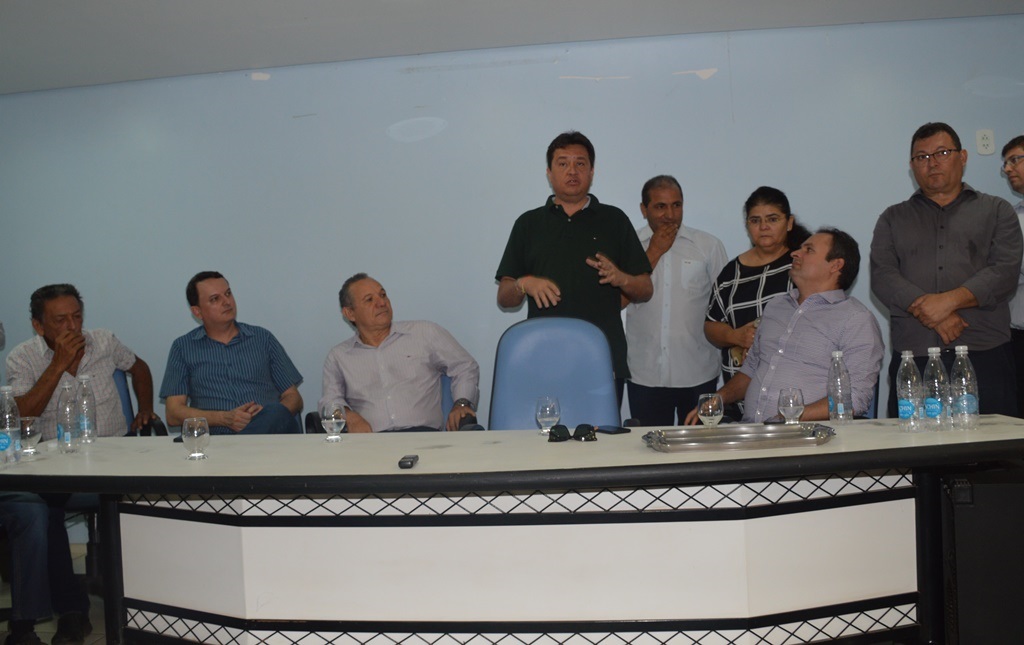 Gutenberg Rocha em encontro da oposição ano passado.