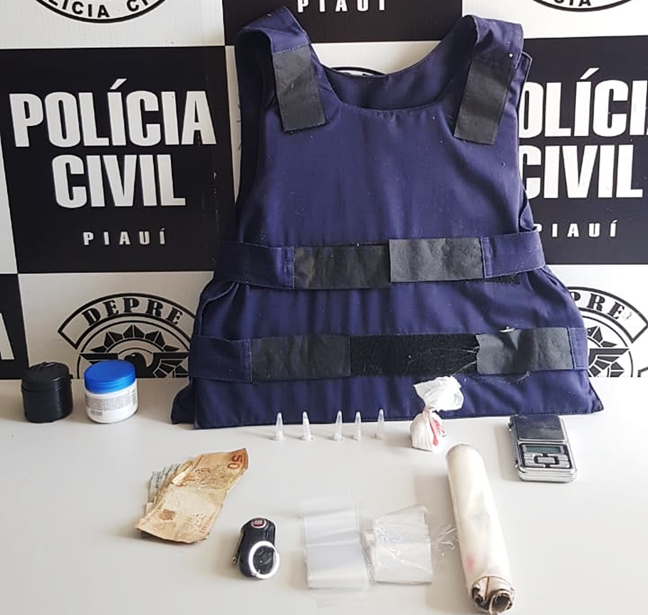 Material apreendido pela DEPRE