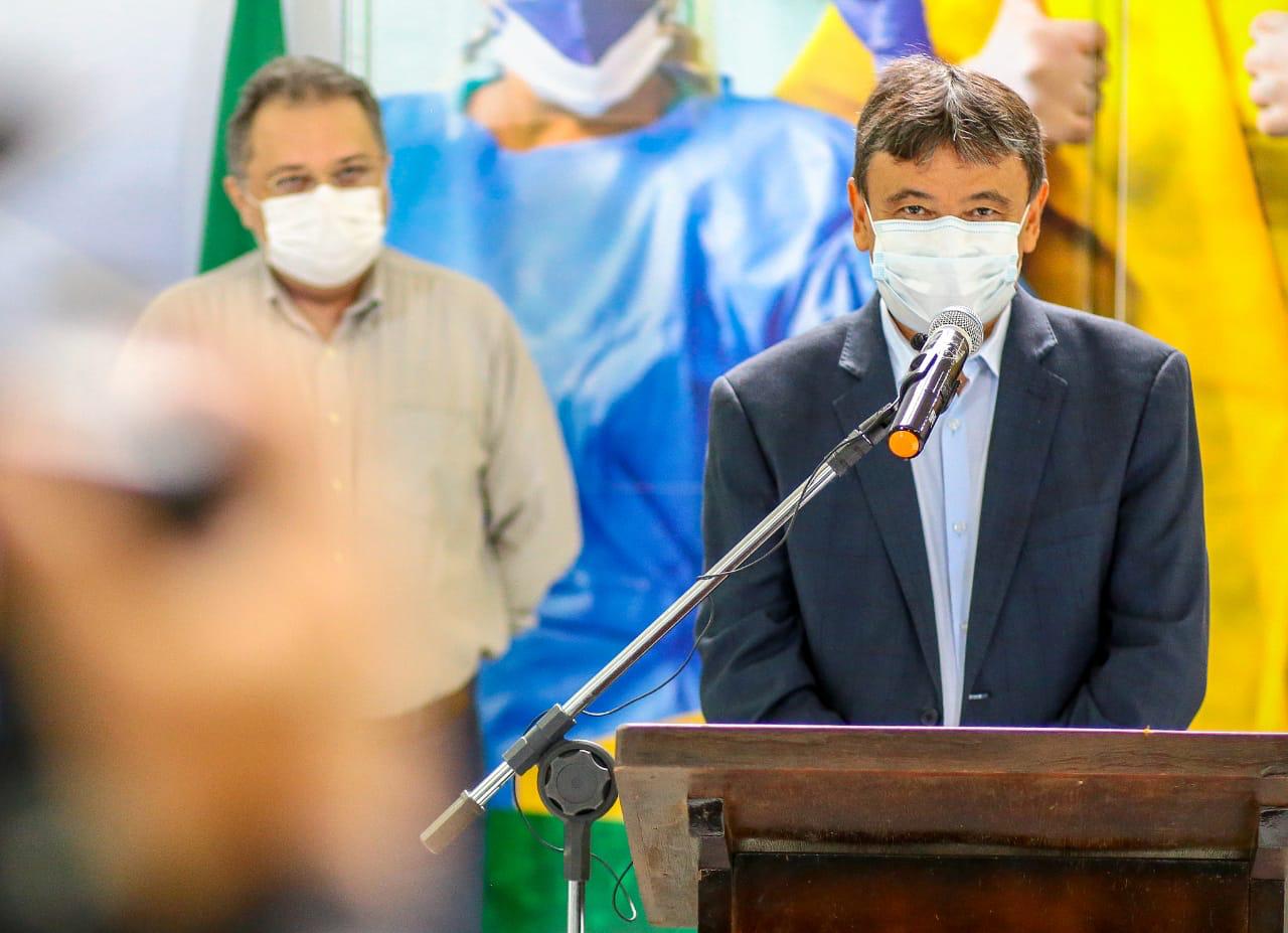 Wellington Dias em discurso