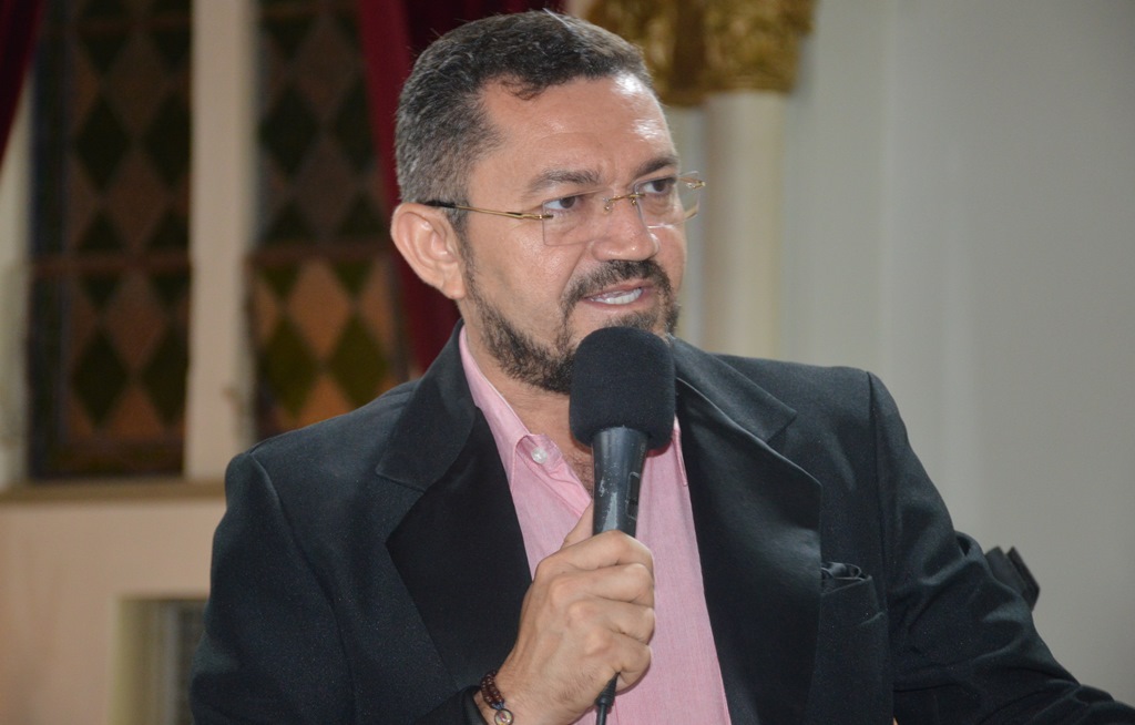 Projeto é de autoria do prefeito Padre Walmir