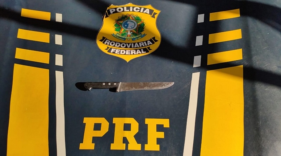 Faca encontrada pela PRF