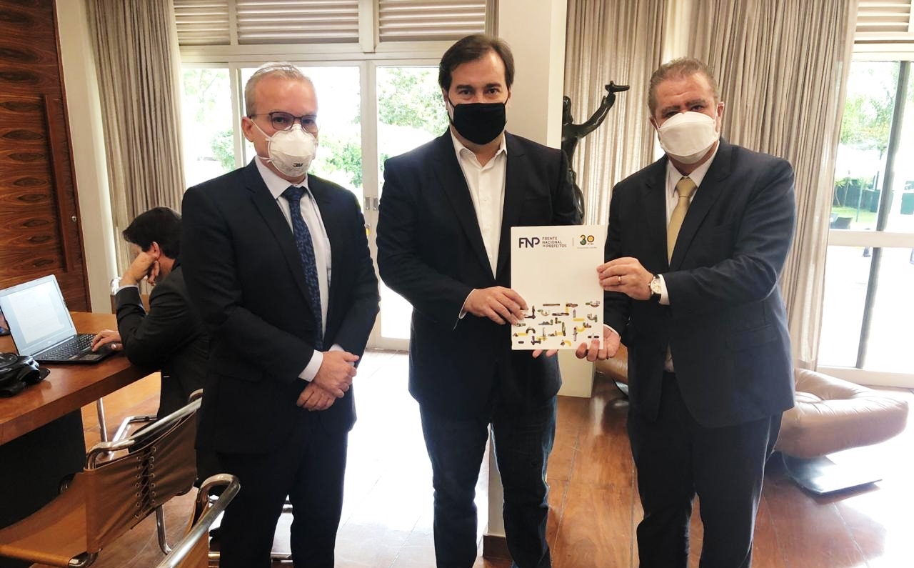 Firmino se reuniu com Rodrigo Maia
