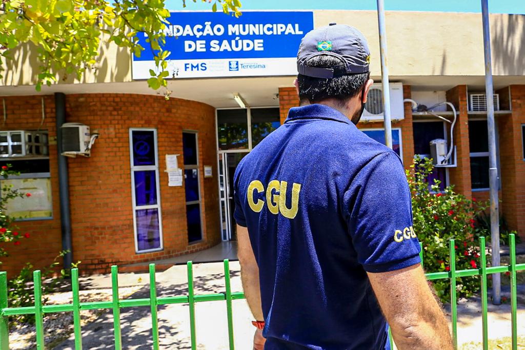 Equipe da CGU na Fundação Municipal de Saúde