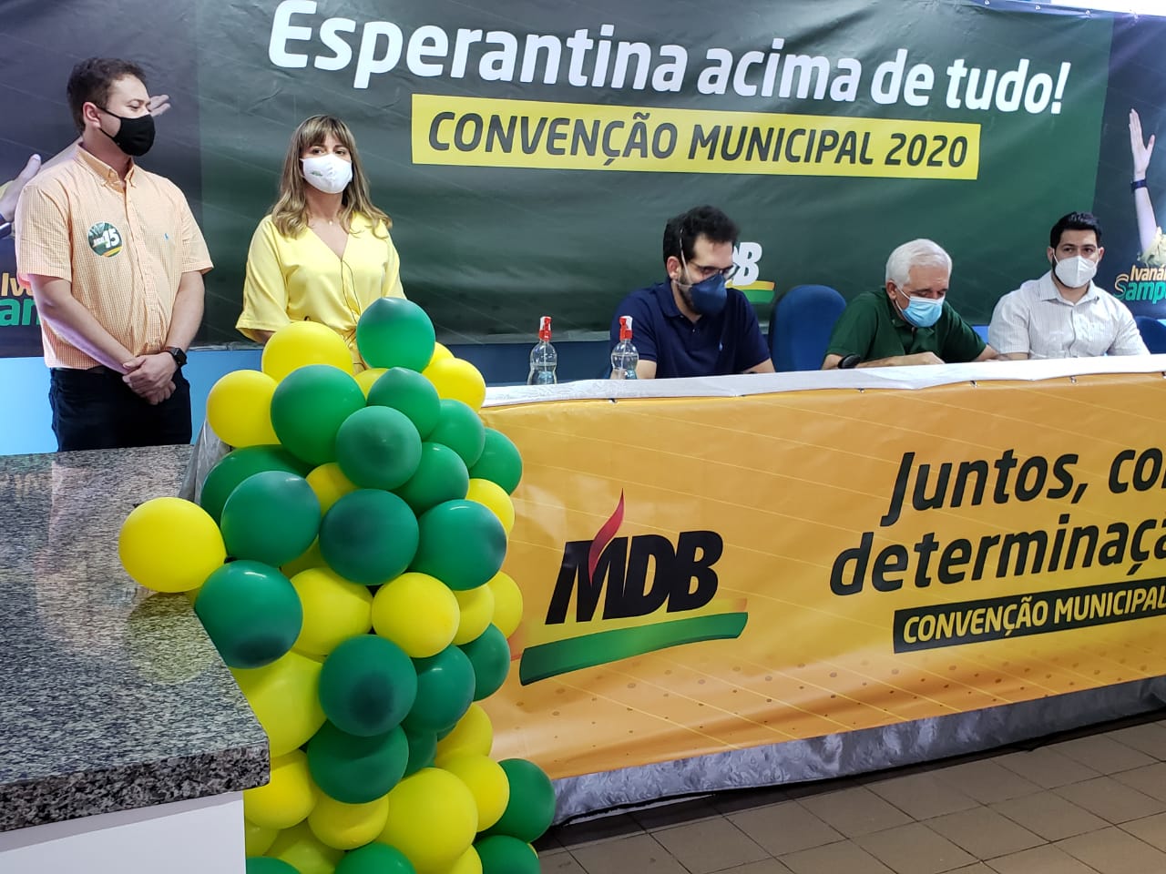 O vice Sampaio Júnior, a candidata Ivanária Sampaio, e os deputados Marcos Aurélio Sampaio e Themístocles Filho