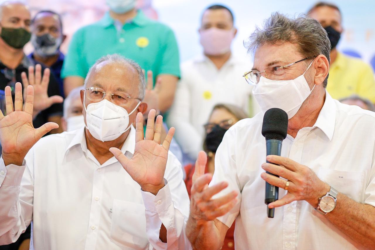 Dr. Pessoa ao lado de Wilson Martins