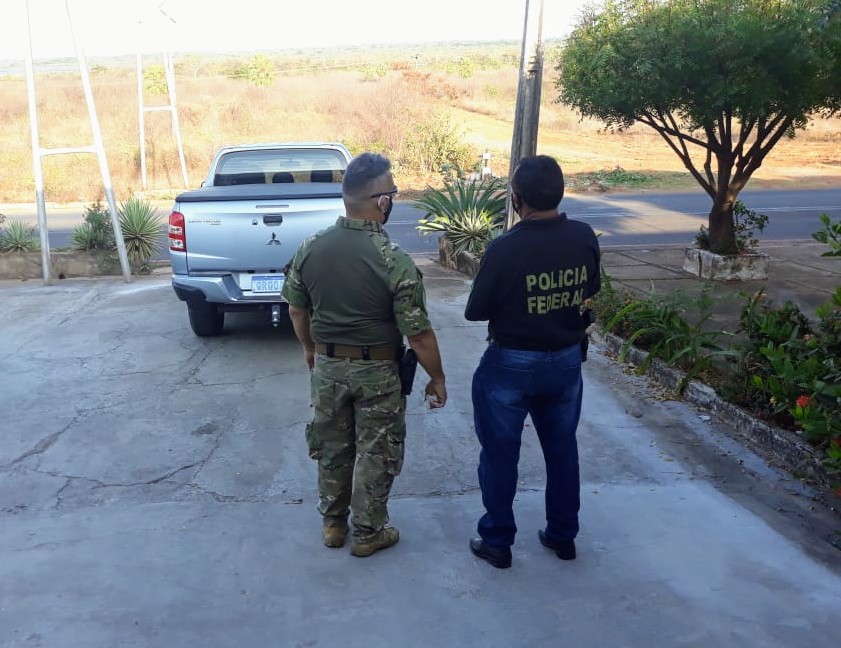 Agentes da Polícia Federal