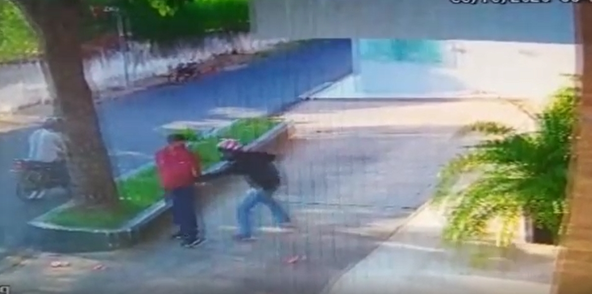 Câmara flagra momento me que PM é baleado em hospital no bairro Jóquei