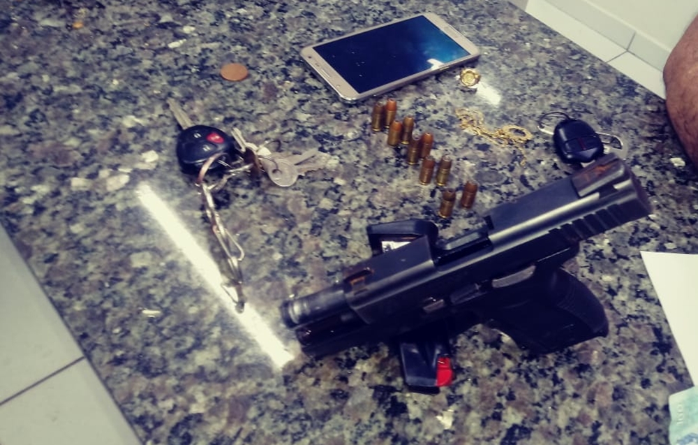 Material apreendido pela Polícia Civil