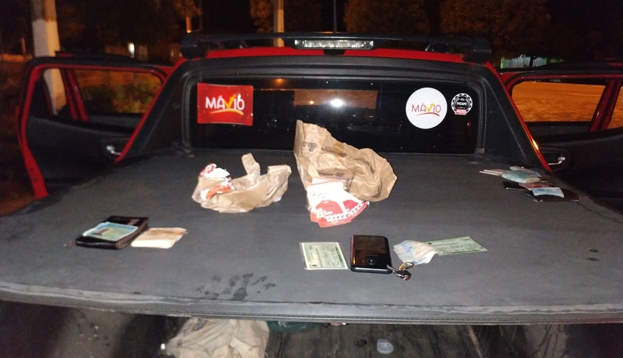 Fiat Toro em que estava o candidato a vereador