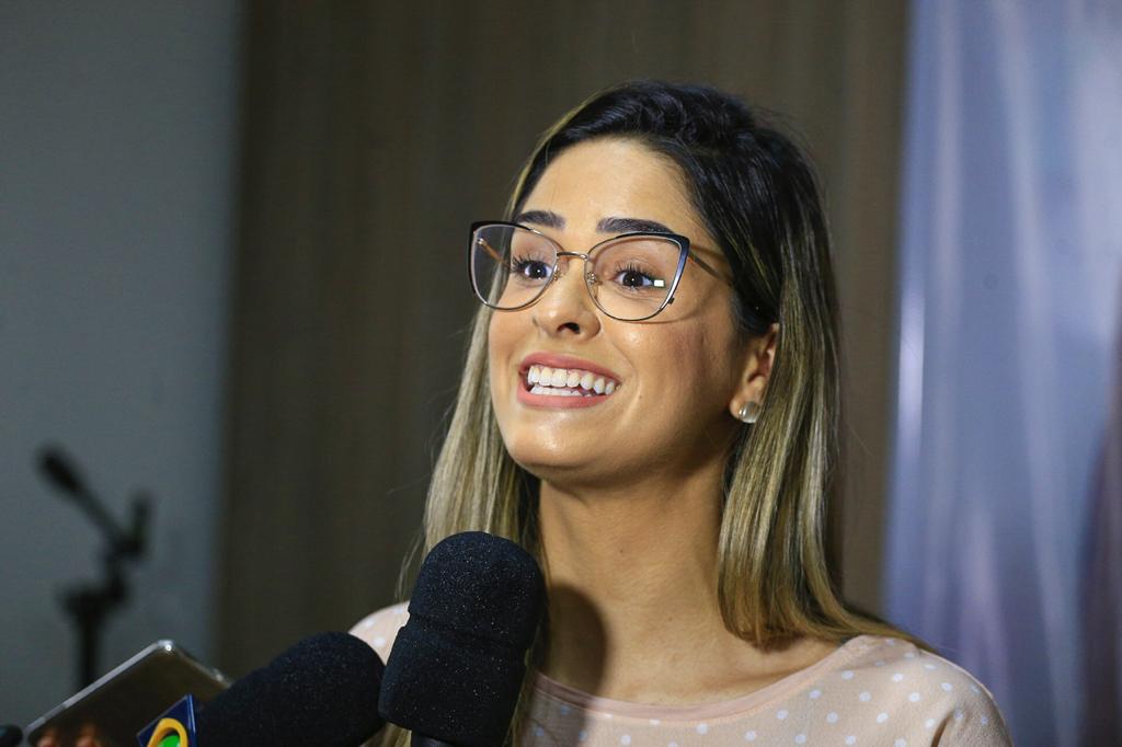 Gessy Fonseca durante entrevista na sede do PSC