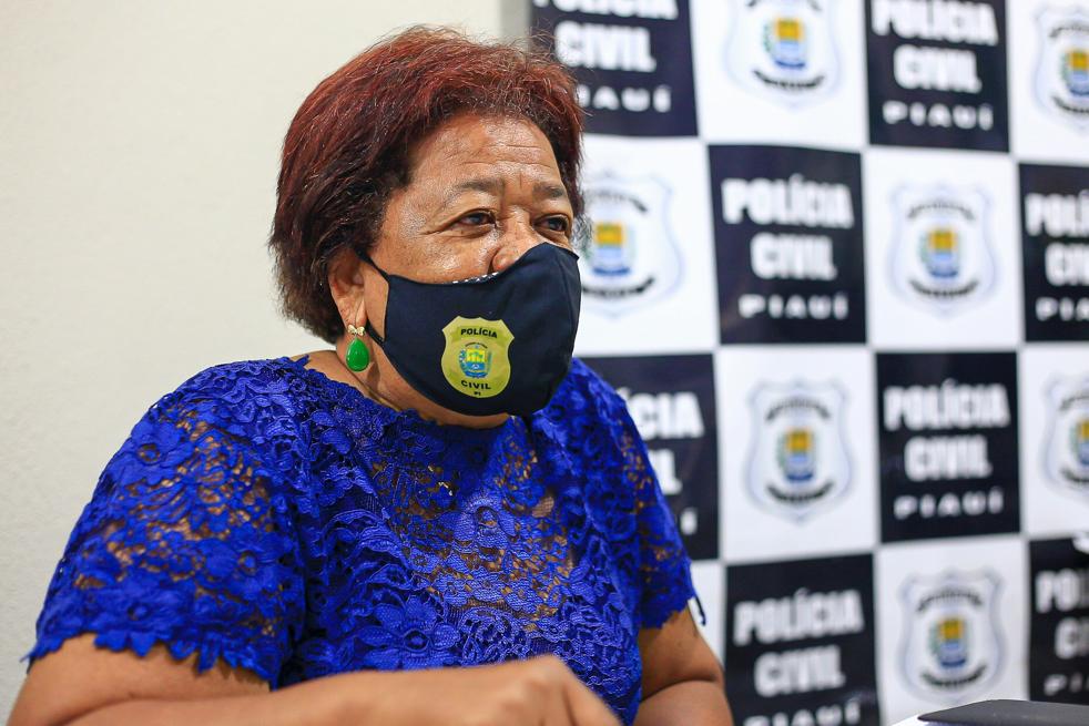 Delegada Vilma Alves