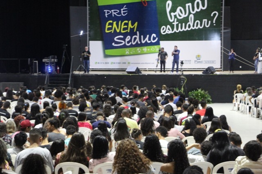 Revisões Pré-Enem realizadas pela Seduc