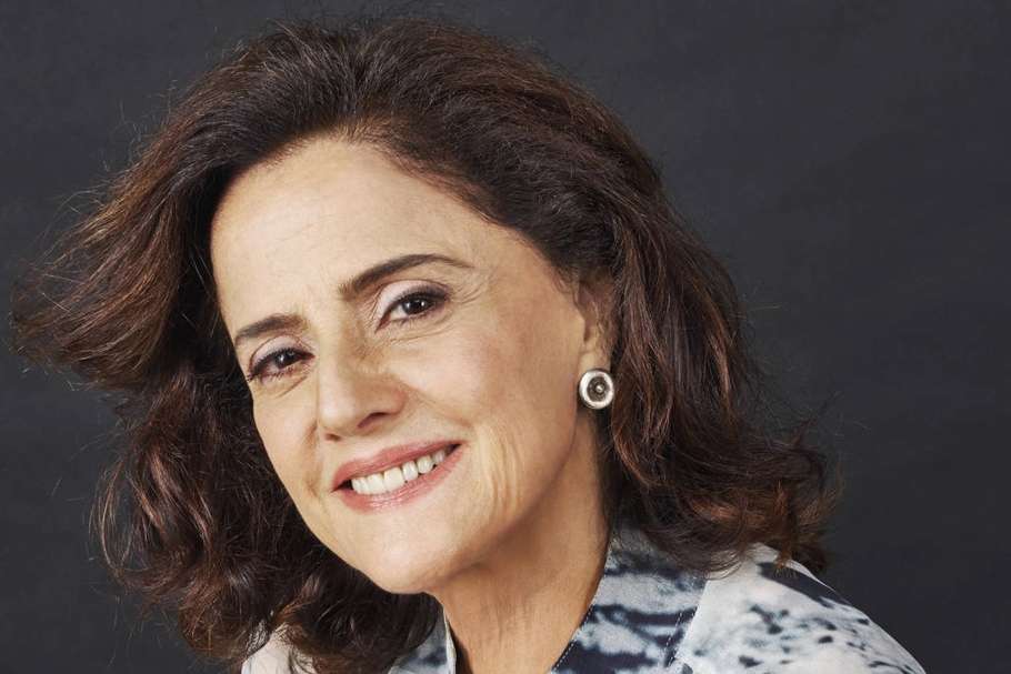 Marieta Severo, 74 anos