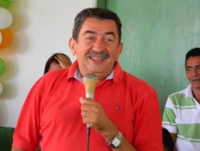 Prefeito Lincoln Matos