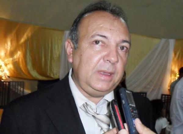 Prefeito Adilson Pinheiro