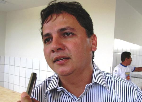 Prefeito Everardo Araujo